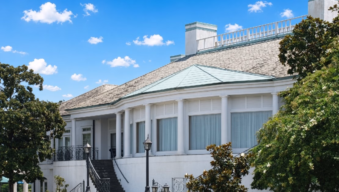 English Turn Golf & Country Club in New Orleans, LA - view of Clubhouse