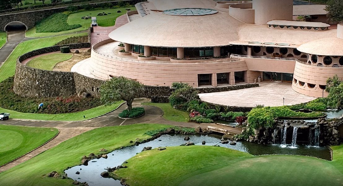 King Kamehameha Golf Club in Wailuku, HI - view of Clubhouse

